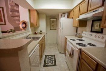 Deluxe fully equipped kitchen